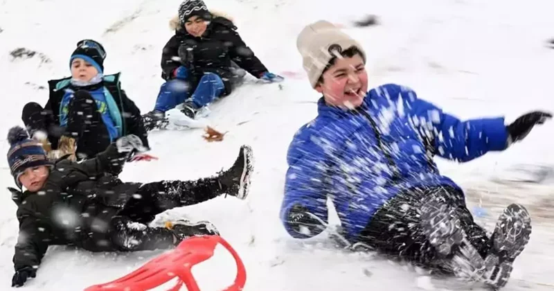 Son dakika: Tatil haberleri peş peşe geliyor! İşte 30 Aralık Salı günü eğitime ara verilen iller...