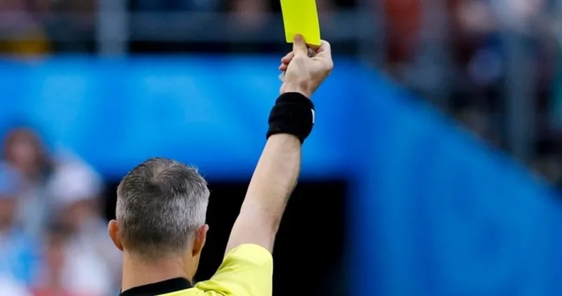 Süper Lig de en az sarı kart gören takım belli oldu. Hiç kırmızı kart görmeyen 2 takım