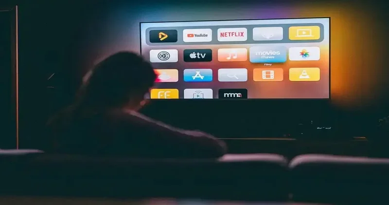 TV pazarı küçülüyor ama televizyonlar dev ekranlı telefona dönüşüyor