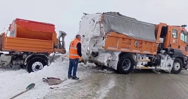 Palandöken geçidinde karla mücadele ekiplerinin nefes kesen mesaisi Erzurum Haberleri