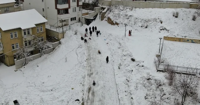 Okullar tatil edildi, çocuklar karda doyasıya eğlendi Kastamonu Haberleri