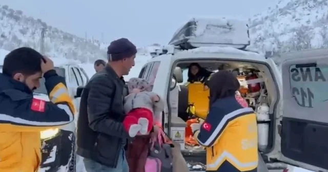 Böbrek rahatsızlığı olan 3 yaşındaki çocuk ambulansa ulaştırıldı Siirt Haberleri
