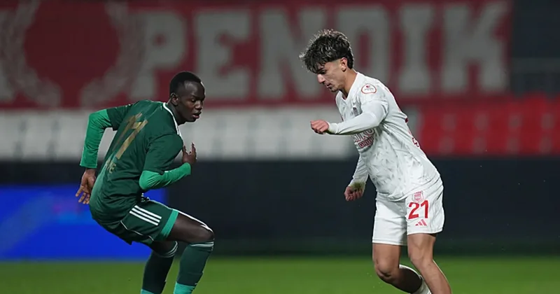 Trabzonspor sağ bek transferinde rotayı değiştirdi!