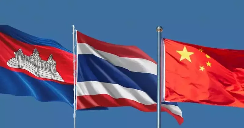 Çin, Kamboçya ve Tayland dışişleri bakanları bir araya geldi