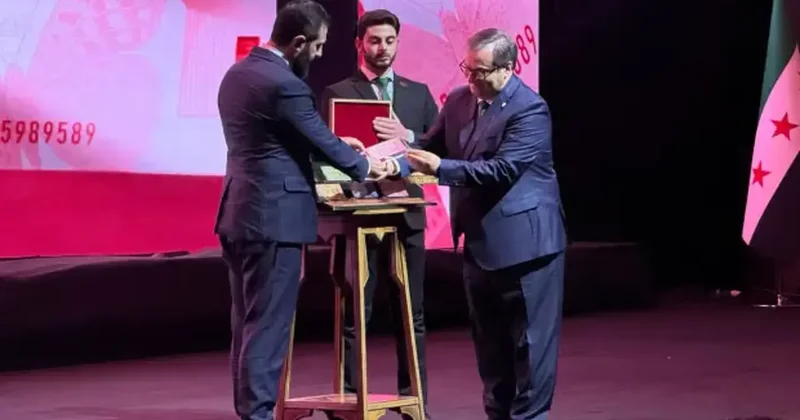 Suriye paradan sıfırları atarak yeni banknot dönemini başlattı