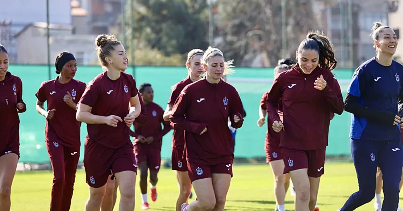 Trabzonspor kadın futbol takımı şampiyonluk hedefliyor