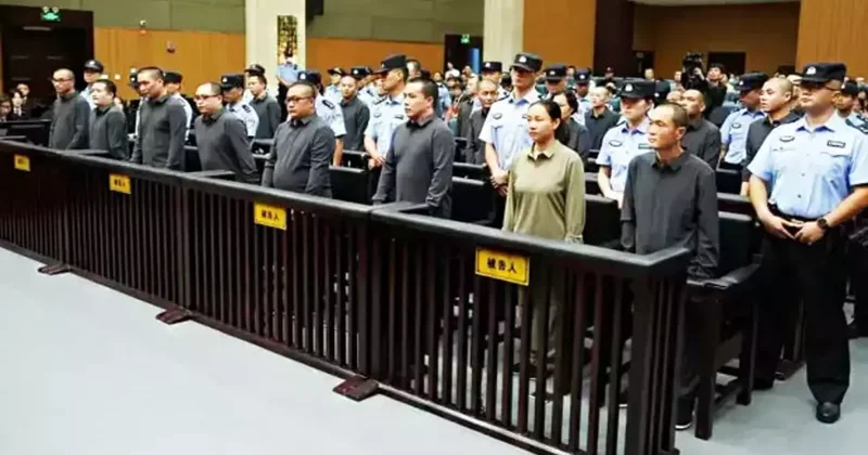 Çin 11 kişiyi idam etti