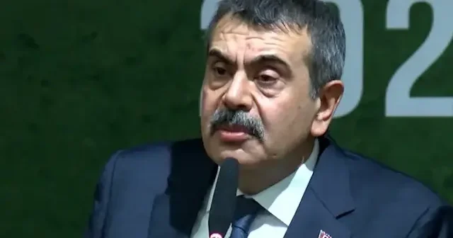 Bakan Tekin eğitim altyapısındaki tarihi değişimi anlattı: Derslik başına öğrenci sayısını 70’lerden 20’ye düşürdük VİDEO İZLE