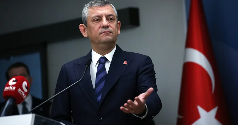 Özel den iktidarın kentsel dönüşüm eleştirilerine yanıt: Senin döneminde mağdur olan bin 500 kişiye bugün anahtar dağıtıyoruz