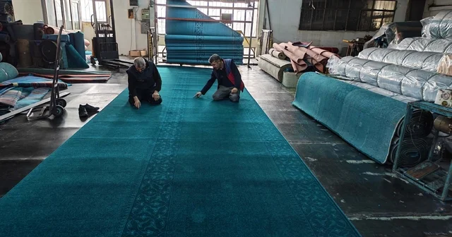 Tokyo Camisi nin halıları yine Manisa da dokundu Manisa Haberleri