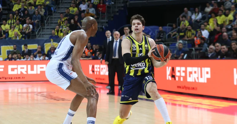 Fenerbahçe Beko: 79 Anadolu Efes: 62 MAÇ SONUCU (Türk derbisinde kazanan F.Bahçe) Basketbol Haberleri