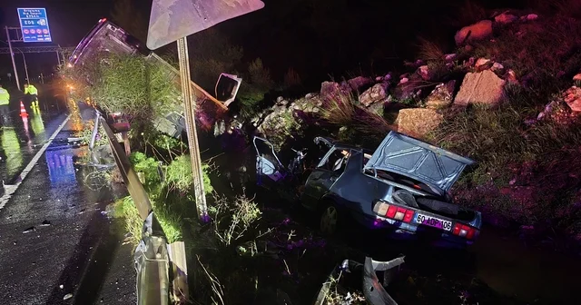 Karayolu savaş alanına döndü: 3 yaralı Muğla Haberleri