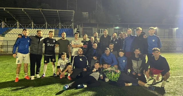 Gördes Engelliler Derneği nden Altıntaş Spor a destek Manisa Haberleri