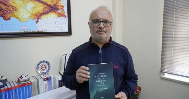 Türkiye de görülen kuzey ışıkları ilk kez kitaplaştırıldı 10 yıllık çalışmayla Anadolu nun kuzey ışıkları tarihi kitaplaştırıldı Gümüşhane Haberleri