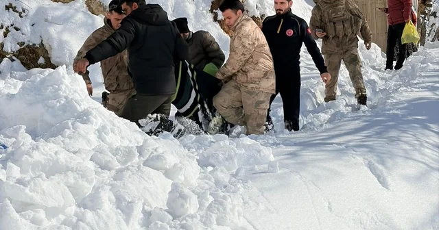 Bingöl de ekipler karbonmonoksit gazından zehirlenen şahıs için seferber oldu Bingöl Haberleri