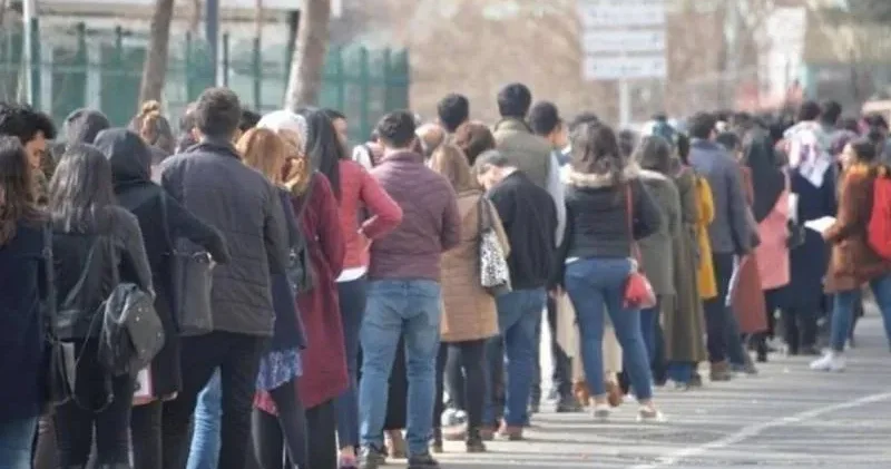 Karar yazarı Kahveci: İşsizliğimiz iş bulduğumuz için azalmadı; umudumuzu kaybettiğimiz için azaldı