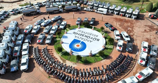 Antalya Büyükşehir Belediyesi araç filosunu güçlendirdi 847 milyon TL lik yatırımla 256 yeni araç alındı Antalya Haberleri