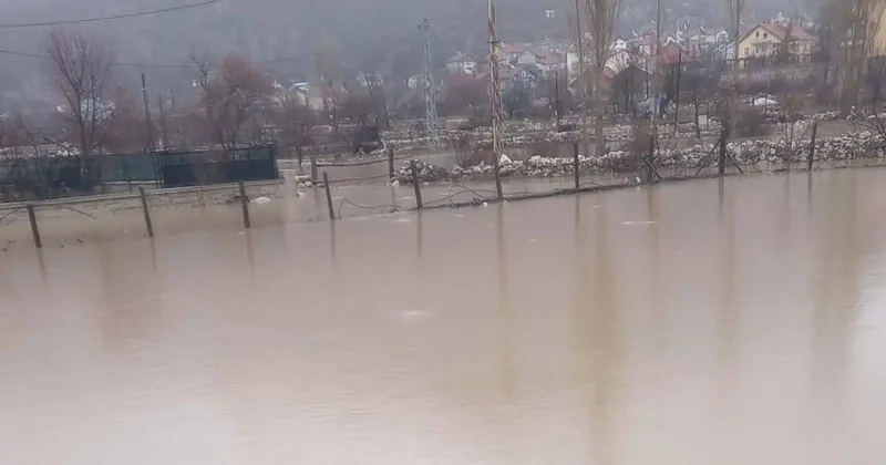 Derebucak’ta araziler sular altında kaldı