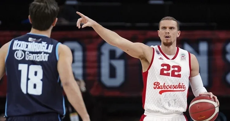 Bahçeşehir Koleji’nin yıldız guardı, Türk vatandaşı oldu!