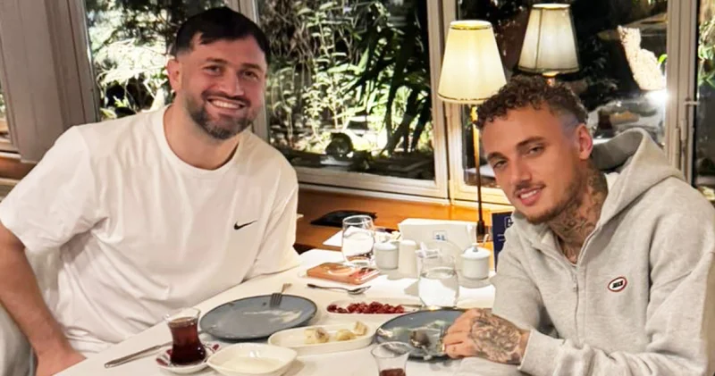 Noa Lang ile Ömer Bayram ın kebap gecesi