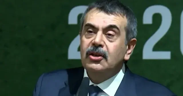 Bakan Tekin: Türkiye başörtüsüyle insanların dışlandığı karanlık günleri geride bıraktı VİDEO İZLE