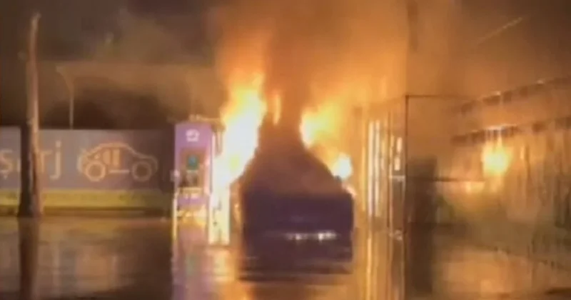 Elektrikli araçlarda göz ardı edilen tehlike: Şarjdayken alev aldı Sözcü Gazetesi