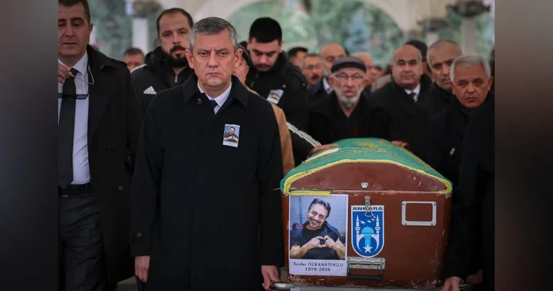 Özgür Özel CHP li vekilin eski danışmanının cezanesine katıldı