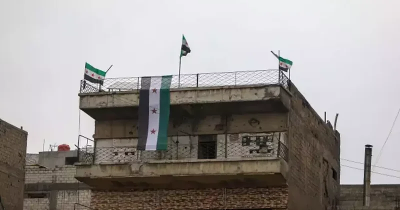 Eski YPG liler Şam yönetiminden güvence alıyor! Binlerce kişi başvurdu