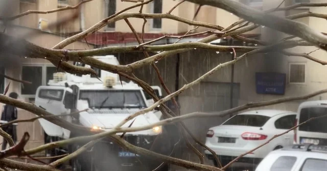 Eşini öldürüp, kuzenini ağır yaralayan şahıs mahkemeye sevk edildi Diyarbakır Haberleri