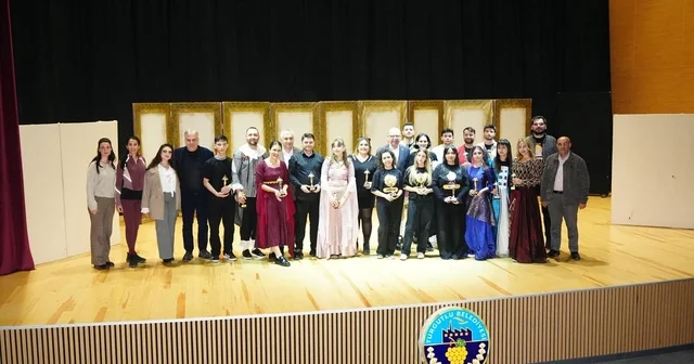 Turgutlu da tiyatroya ve çocuk festivaline yoğun ilgi Manisa Haberleri