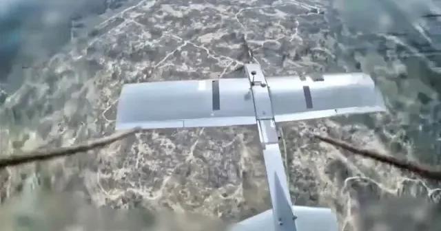 Rus İHA’sı Ukrayna İHA’sını havada şişledi VİDEO İZLE