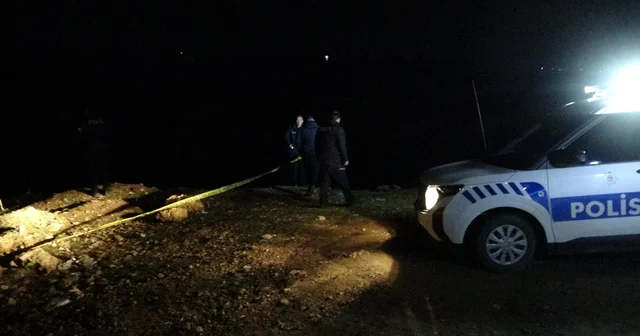 Gece yarısı cesedi bulunan şahsın boğulma anı kamerada Malatya da gölette erkek cesedi bulundu Malatya Haberleri