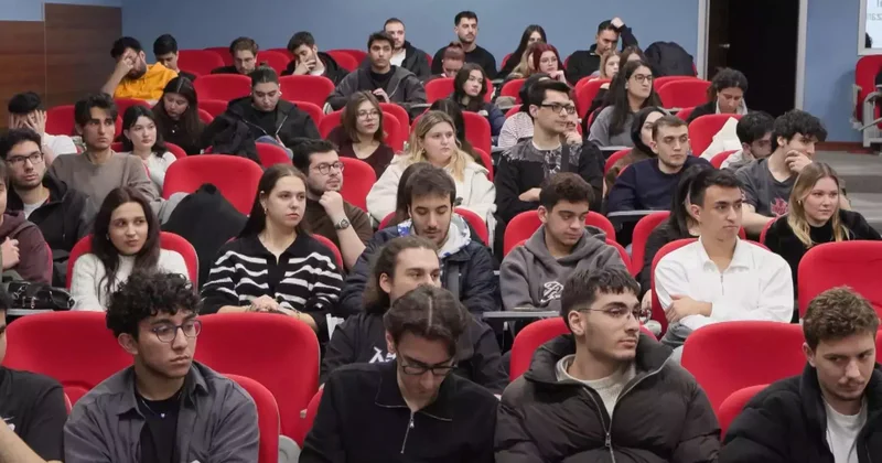 ‘Gençler parayı yönetmeyi geç öğreniyor’