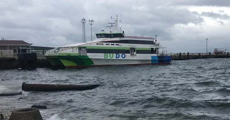 Saatlerdir süren sağanak seferleri de vurdu! Deniz ulaşımına yağmur engeli Sözcü Gazetesi
