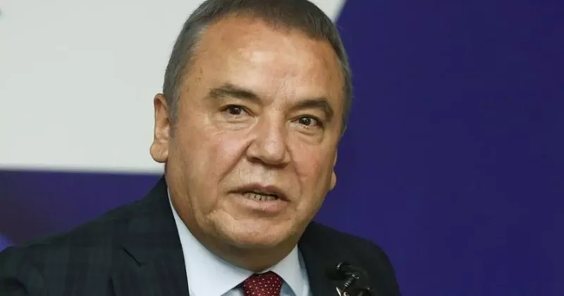 Muhittin Böcek in danışmanı ve bir şüpheliye gözaltı