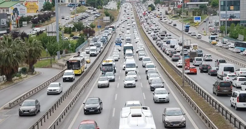 Haftanın ilk günü İstanbul da trafik yoğunluğu: Yüzde 81 i gördü