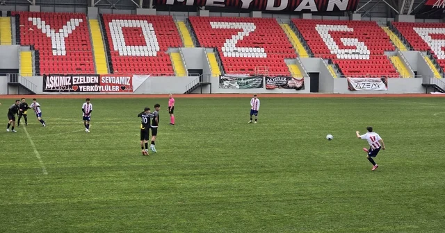 Okul sporları futbol gençler grup yarışmaları 288 sporcunun katılımıyla Yozgat ta başladı Yozgat Haberleri