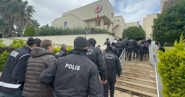 Marmaris teki rüşvet operasyonunun şüphelileri adliyeye sevk edildi Muğla Haberleri