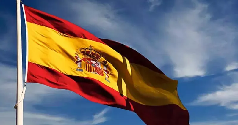 İspanya, İran a yönelik saldırılara katılan ABD uçaklarına hava sahasını kapattı