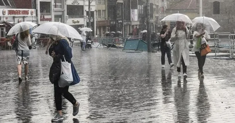 İstanbul da yağmur dur durak bilmiyor: MGM son raporunu paylaştı