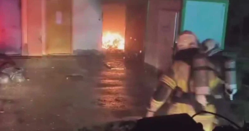 Diyarbakır da hastanenin tıbbi atık deposunda yangın!