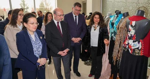 Selçuklu da 30 Mart Sıfır Atık Günü nde anlamlı sergi Konya Haberleri