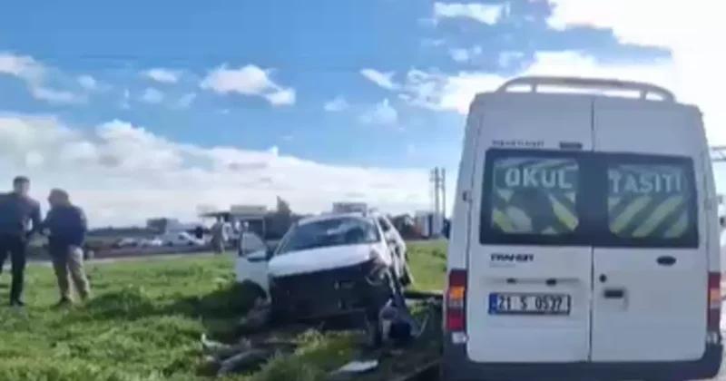 SON DAKİKA Diyarbakır da kaza: Öğrenci servisi ile otomobil çarpıştı! Yaralılar var