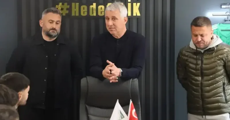 İstifa etmişti! Şampiyon hoca takımına gözyaşlarıyla veda etti