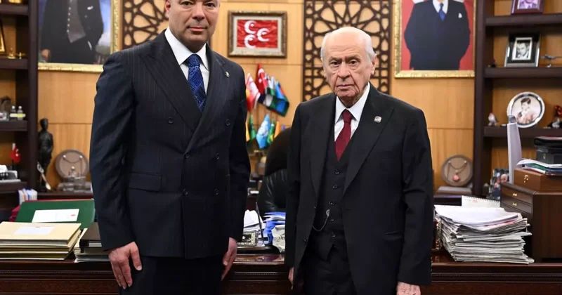 MHP Genel Başkan Yardımcılığı görevinden istifa eden İzzet Ulvi Yönter’in yerine Özgür Bayraktar getirildi.