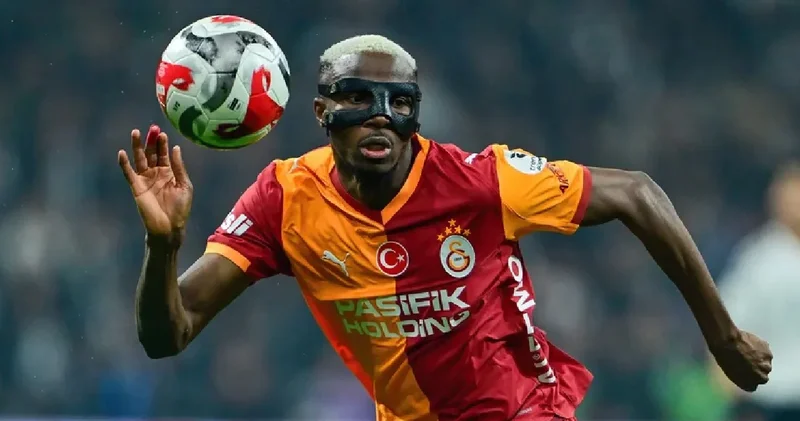 Osimhen in Liverpool maçında yaşadıklarını açıkladı: Ne zaman döneceği belli oldu