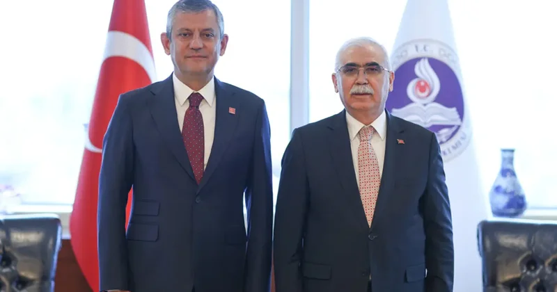 CHP Genel Başkanı Özel: Bu ziyareti bir nezaket, makama saygı ve güven çerçevesinde yapıyoruz