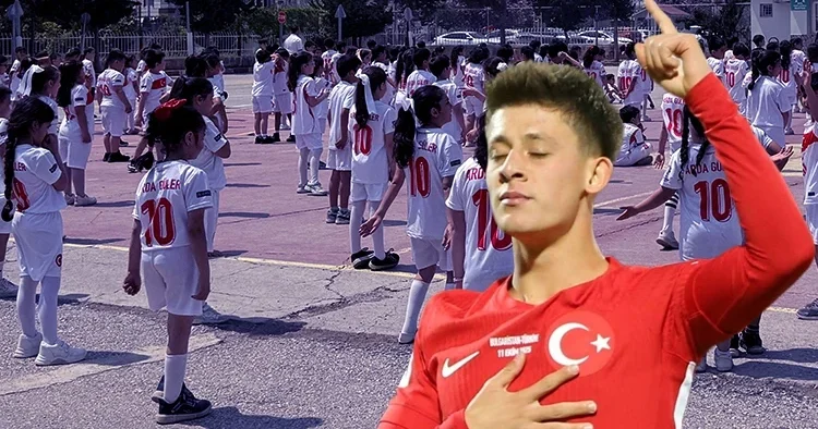 Mersin de duygulandıran görüntü: 400 öğrenciden Arda Güler’e 10 numara davet!