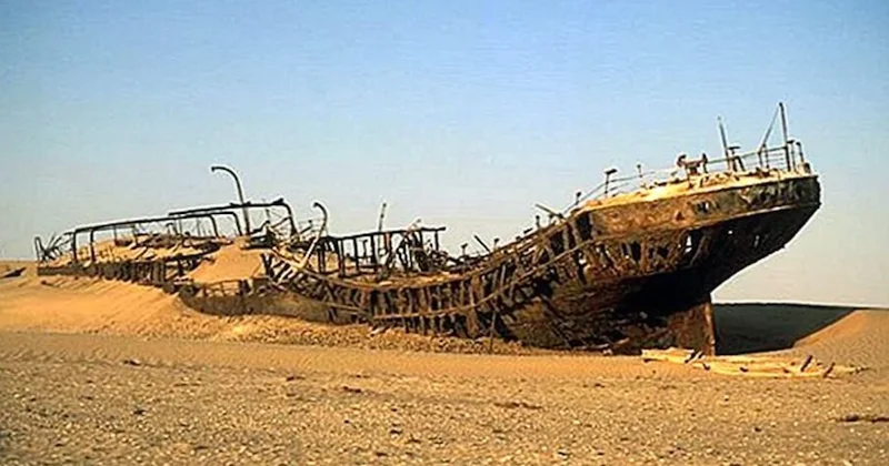 Okyanusta kaybolan gemi çölün altından çıktı: Çuval çuval hazine var ama insan yok Sözcü Gazetesi