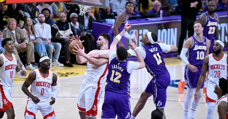 Alperen Şengün, Lakers a tek başına direndi Sözcü Gazetesi